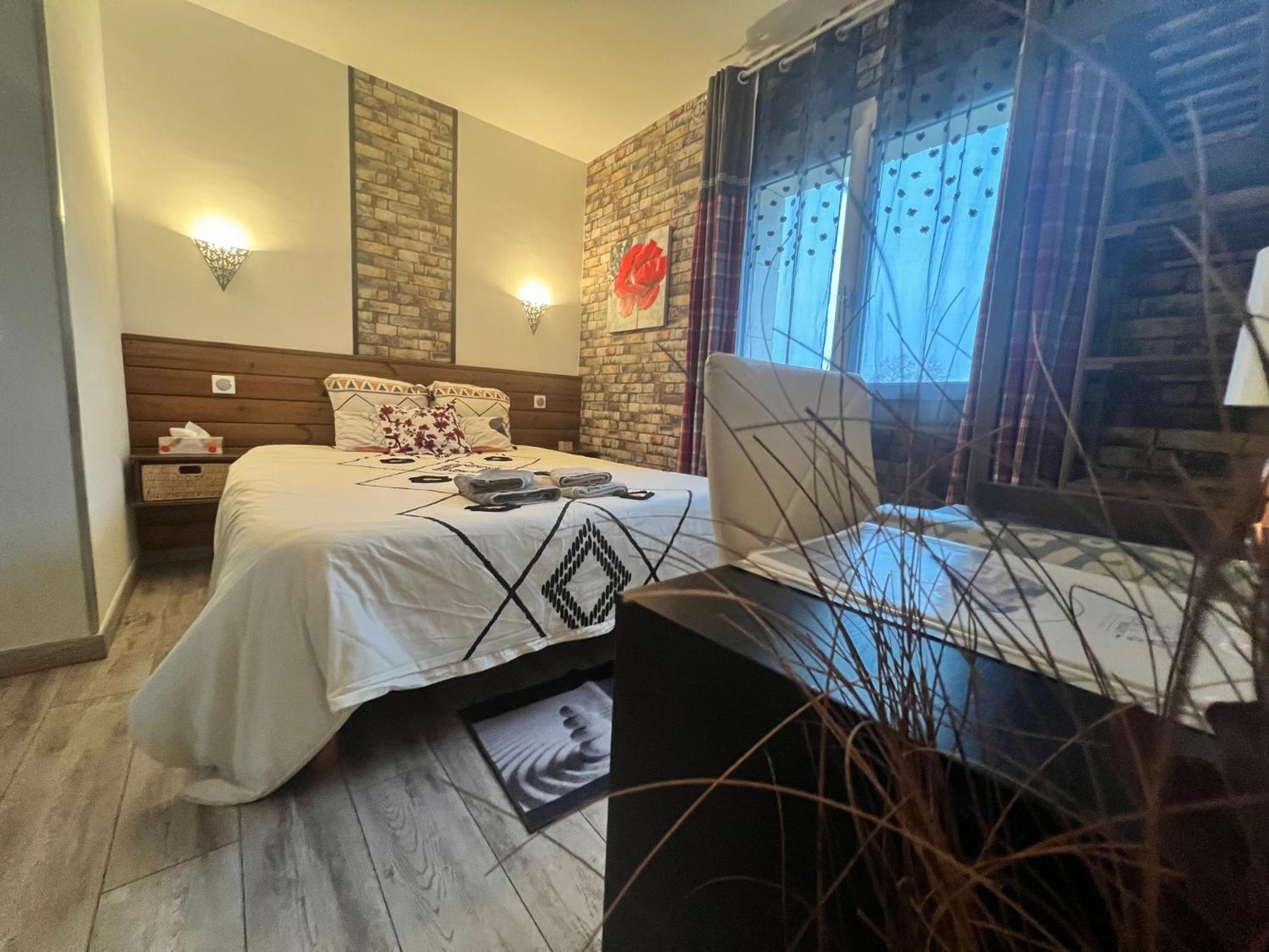 Chambres D'Hotes Le Saint Victor - Provence, Vaucluse Перн-ле-Фонтен Екстер'єр фото